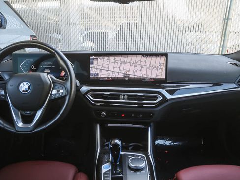 Certified 2023 BMW i4 eDrive35 w/ Premium Package image 9