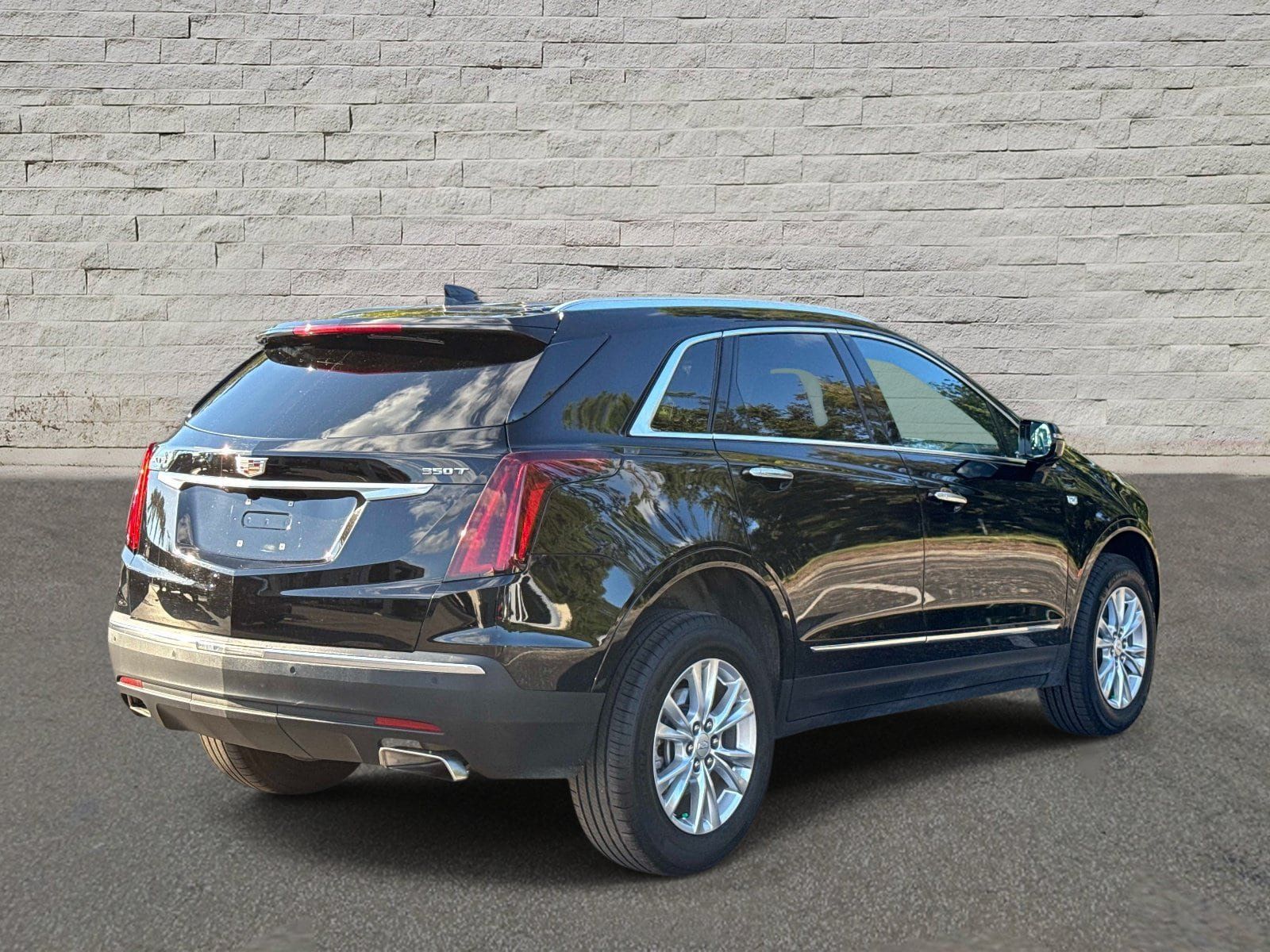 Used 2025 Cadillac XT5 Luxury FWD image 5