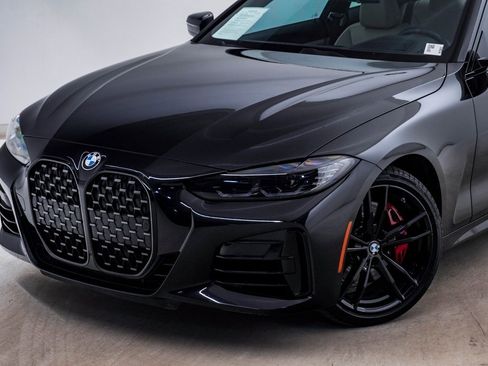 Used 2023 BMW 440i xDrive Coupe w/ Premium Package image 4