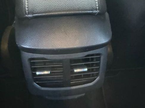 Used 2014 Ford Fusion SE FWD image 17