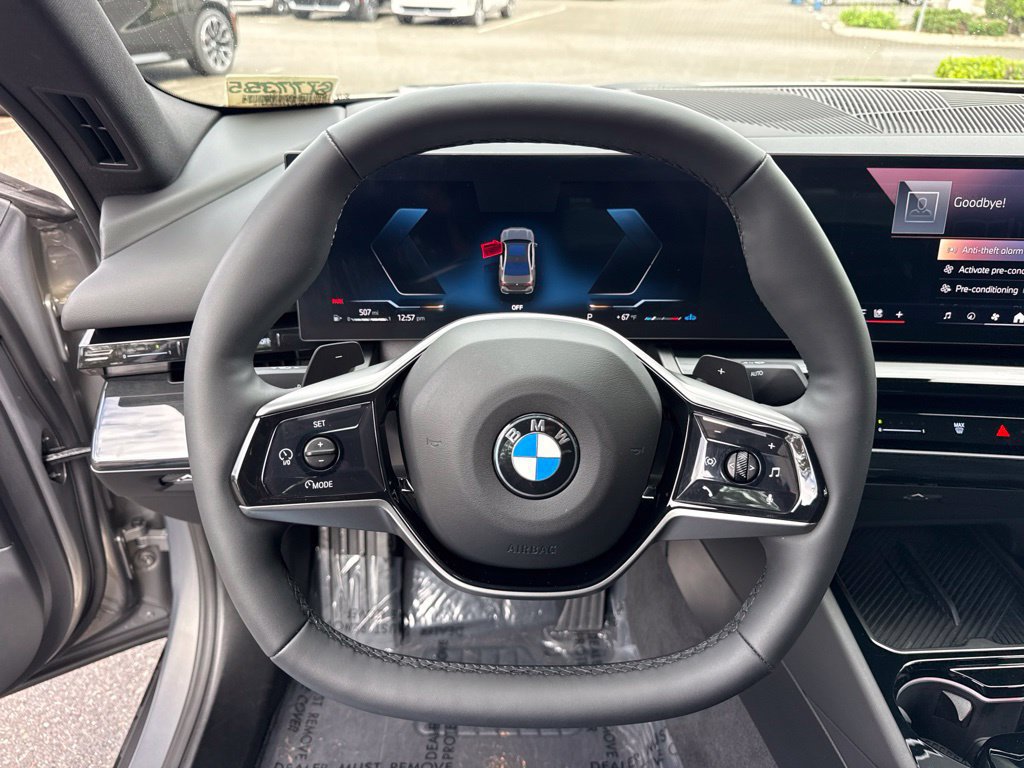 Used 2026 BMW 530i w/ Premium Package RWD image 24
