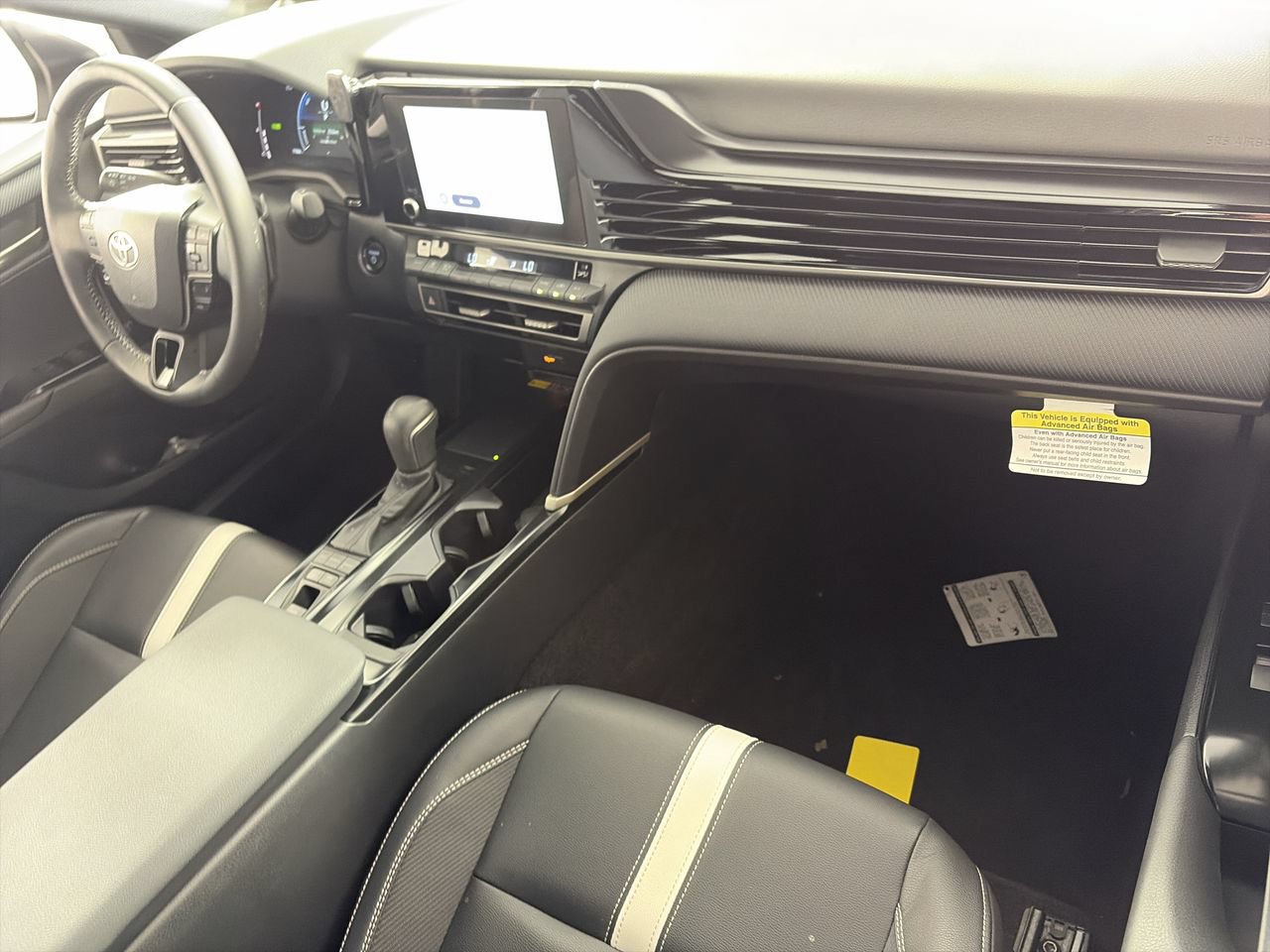 Used 2025 Toyota Camry SE FWD image 26