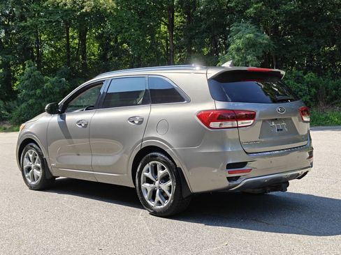 Used 2017 Kia Sorento SX AWD/4WD image 5