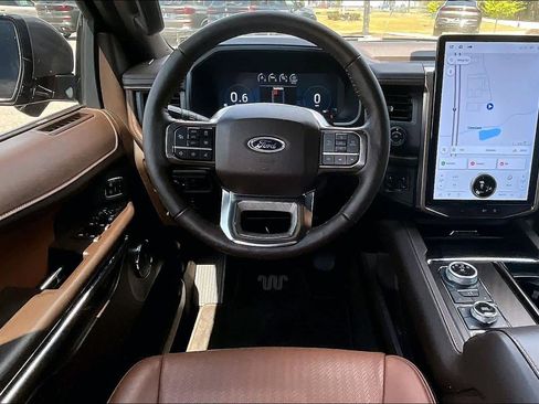 Used 2023 Ford Expedition King Ranch AWD/4WD image 5
