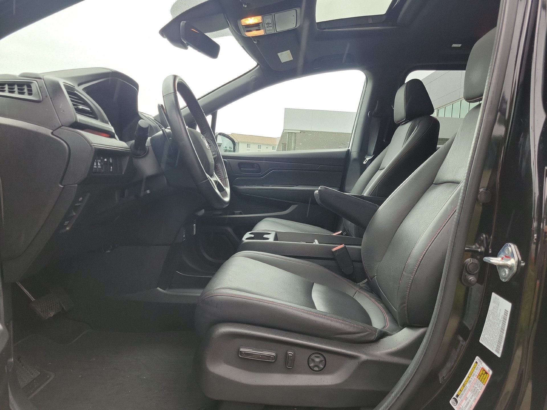 Used 2024 Honda Odyssey Sport image 27