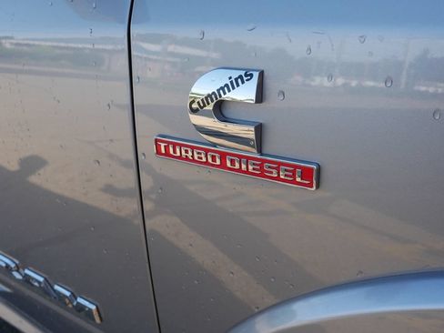 Used 2022 RAM 2500 Laramie AWD/4WD image 4