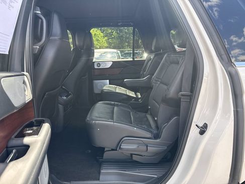 Certified 2023 Lincoln Navigator L Reserve AWD/4WD image 14