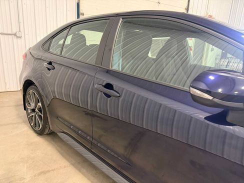 Used 2022 Toyota Corolla SE w/ SE Premium Package FWD image 11