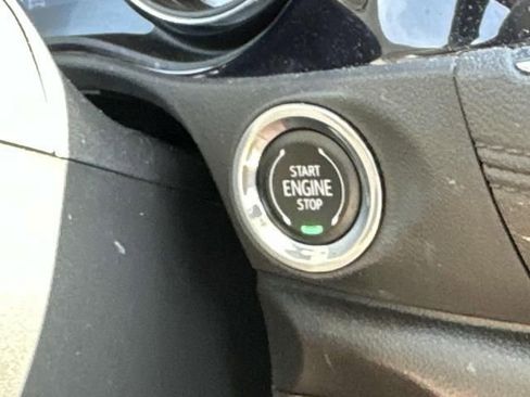 Used 2022 Buick Encore GX Select image 29