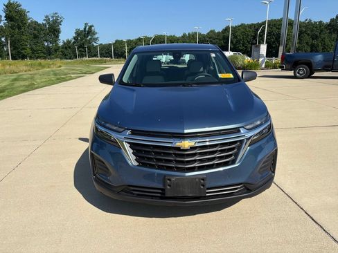 Used 2024 Chevrolet Equinox LS w/ LPO, Floor Liner Package FWD image 9