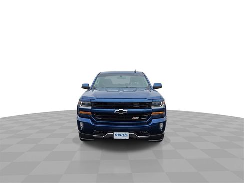 Certified 2018 Chevrolet Silverado 1500 LT w/ Texas Edition image 3