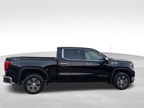 Used 2025 GMC Sierra 1500 SLT AWD/4WD image 7