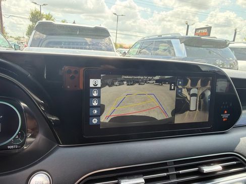 Used 2020 Hyundai Palisade Limited FWD image 3
