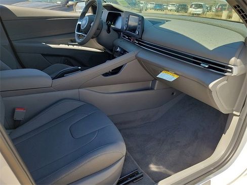 New 2025 Hyundai Elantra Sport image 16