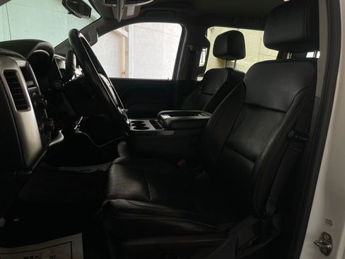 Used 2018 Chevrolet Silverado 1500 LT w/ All Star Edition image 12