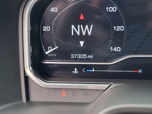 Used 2024 GMC Sierra 1500 AT4X image 31