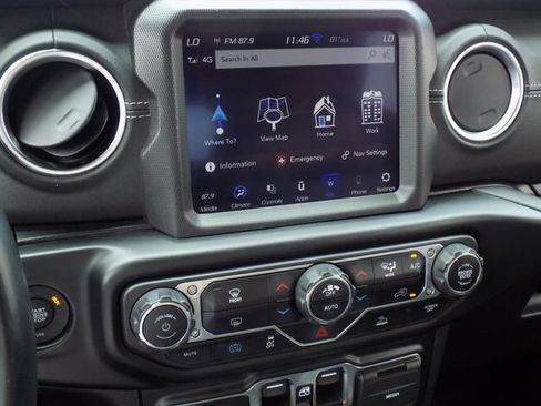 Certified 2022 Jeep Wrangler Unlimited Sahara AWD/4WD image 17