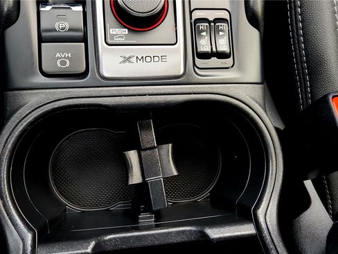 Used 2020 Subaru Forester Premium image 46