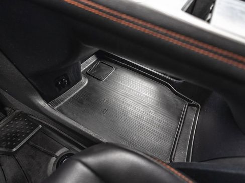 Used 2022 Toyota Sienna XSE w/ XSE Plus Package image 17