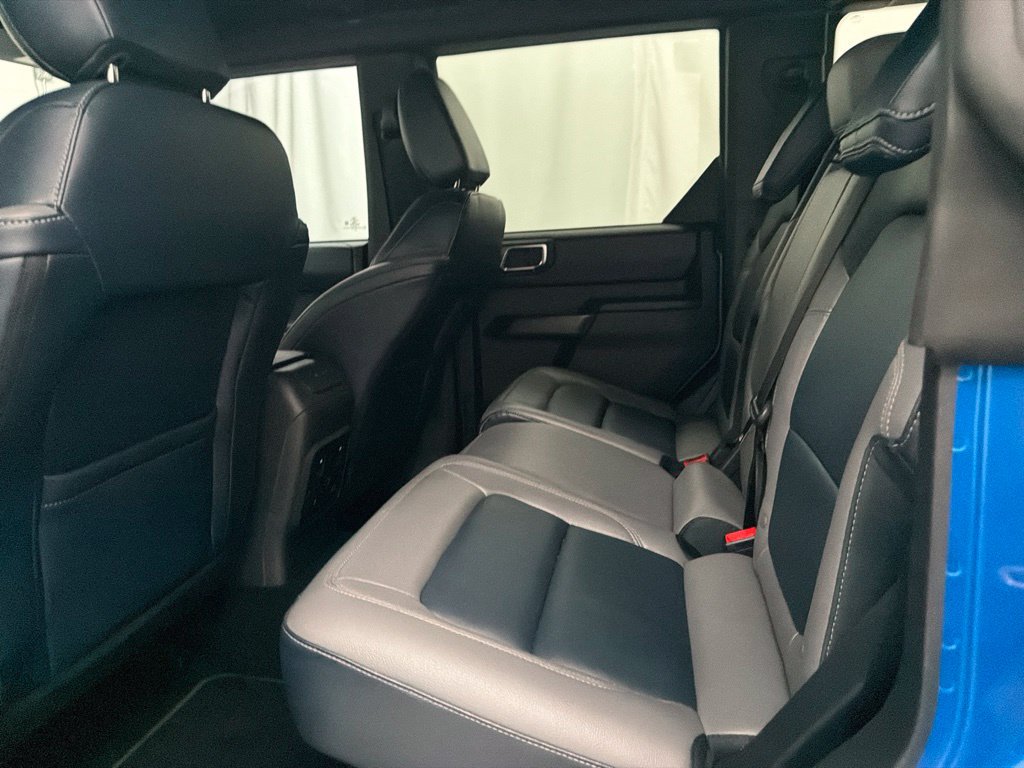 Used 2024 Ford Bronco Outer Banks AWD/4WD image 23