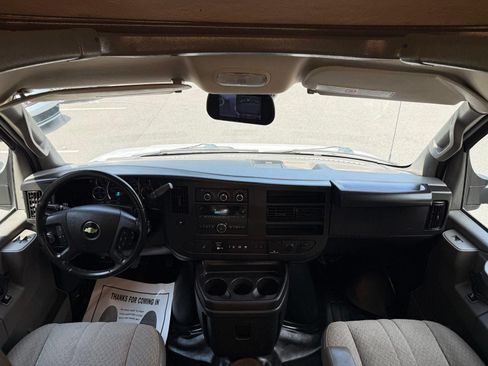 Used 2022 Chevrolet Express 3500 w/ Power Convenience Package RWD image 28