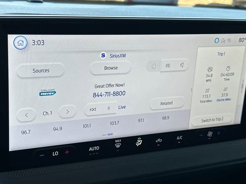 Certified 2025 Ford Maverick XL image 18