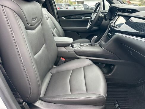 Certified 2023 Cadillac XT6 Premium Luxury w/ LPO, Floor Liner Package image 13