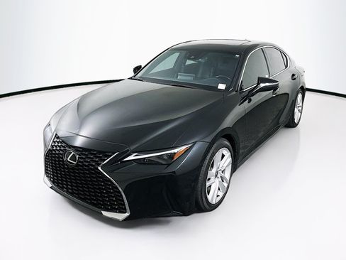 Used 2025 Lexus IS 300 w/ Comfort Package RWD image 3