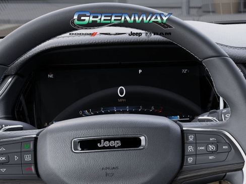 New 2025 Jeep Grand Cherokee Limited w/ Black Appearance Package image 17