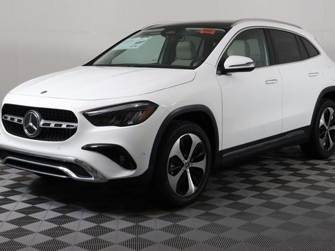 Used 2026 Mercedes-Benz GLA 250 4MATIC image 7