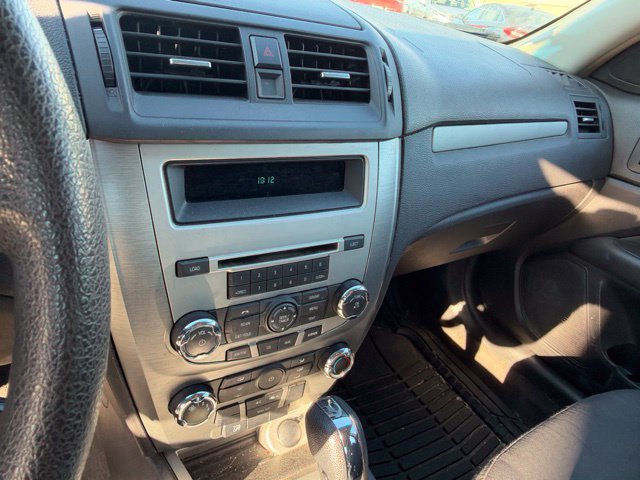 Used 2012 Ford Fusion SE FWD image 15