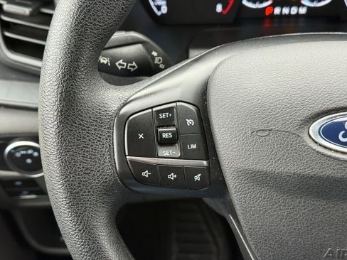 Used 2022 Ford Transit 350 XLT image 27