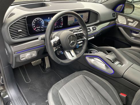 Certified 2025 Mercedes-Benz GLS 63 AMG 4MATIC image 20