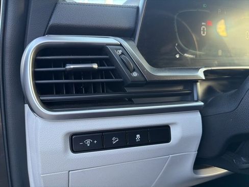 Used 2023 Kia Telluride S w/ S Sunroof Package image 8