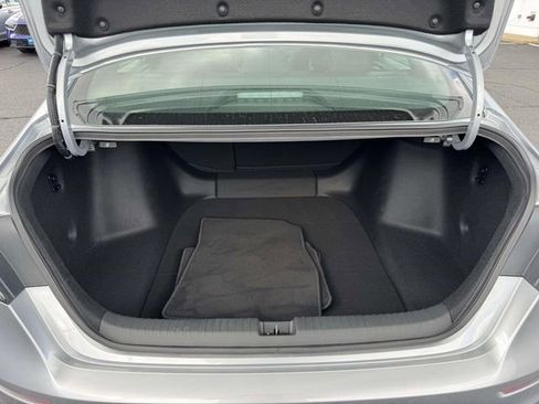 Used 2025 Honda Accord Sport image 9