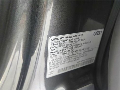 Used 2023 Audi Q8 Prestige w/ Prestige Package image 65