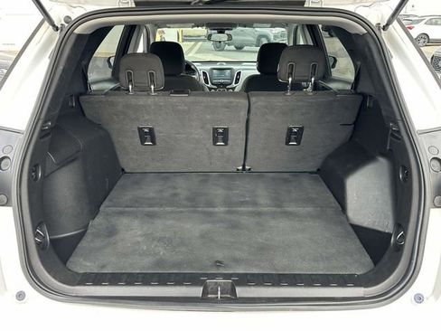 Used 2018 Chevrolet Equinox LT image 22