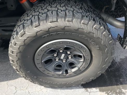 Used 2023 Ford F150 Raptor AWD/4WD image 5