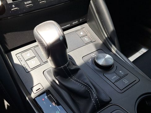 Certified 2022 Lexus IS 350 F Sport image 29