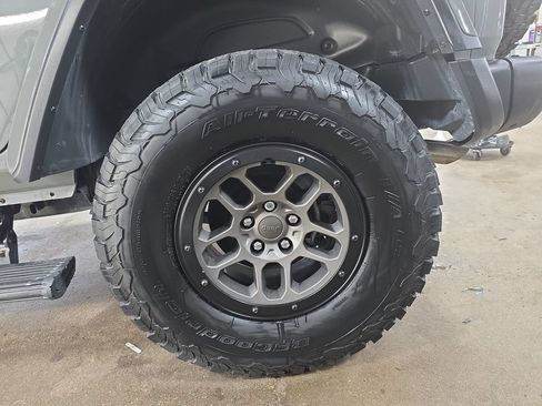 Used 2023 Jeep Wrangler Unlimited Rubicon 392 w/ Xtreme Recon 35" Tire Package AWD/4WD image 34