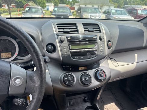 Used 2011 Toyota RAV4 4WD w/ Base L4 Extra Value Pkg image 11