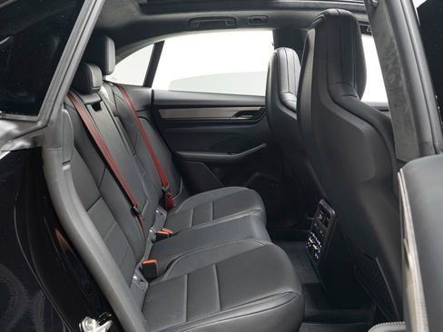 Used 2025 Porsche Macan Turbo Electric AWD/4WD image 50