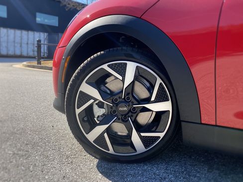 New 2026 MINI Cooper 4-Door Hardtop FWD image 18