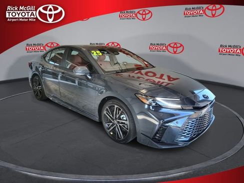 Used 2025 Toyota Camry XSE w/ Premium Plus Package image 1