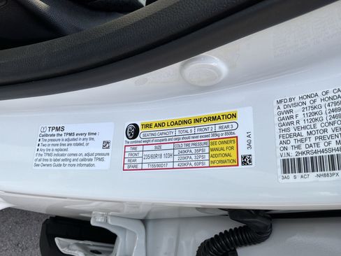 Used 2025 Honda CR-V EX image 34