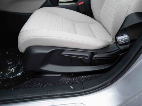 New 2026 Honda HR-V LX image 12