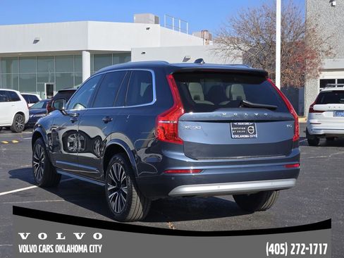 Certified 2022 Volvo XC90 T5 Momentum w/ Protection Package Premier image 4