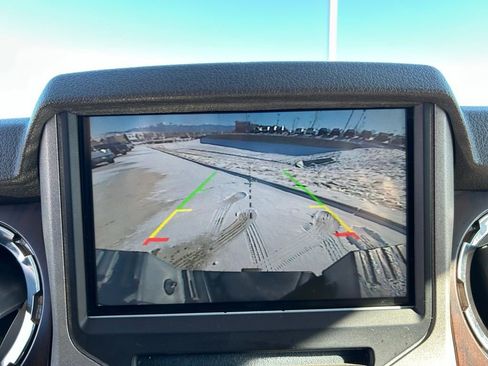 Used 2015 Ford F250 Lariat w/ Lariat Ultimate Package image 17