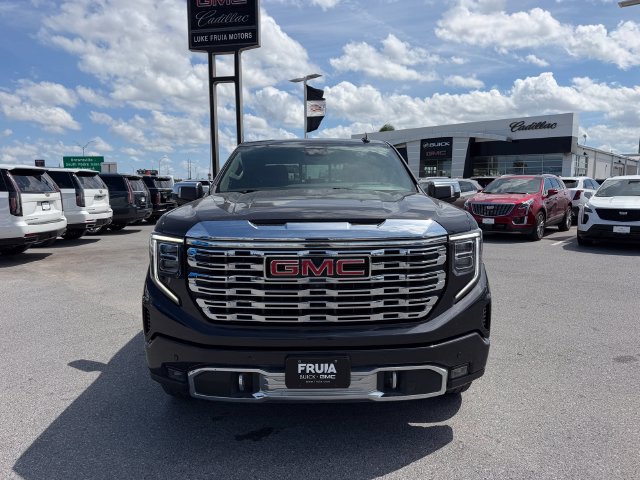 Used 2024 GMC Sierra 1500 Denali AWD/4WD image 2