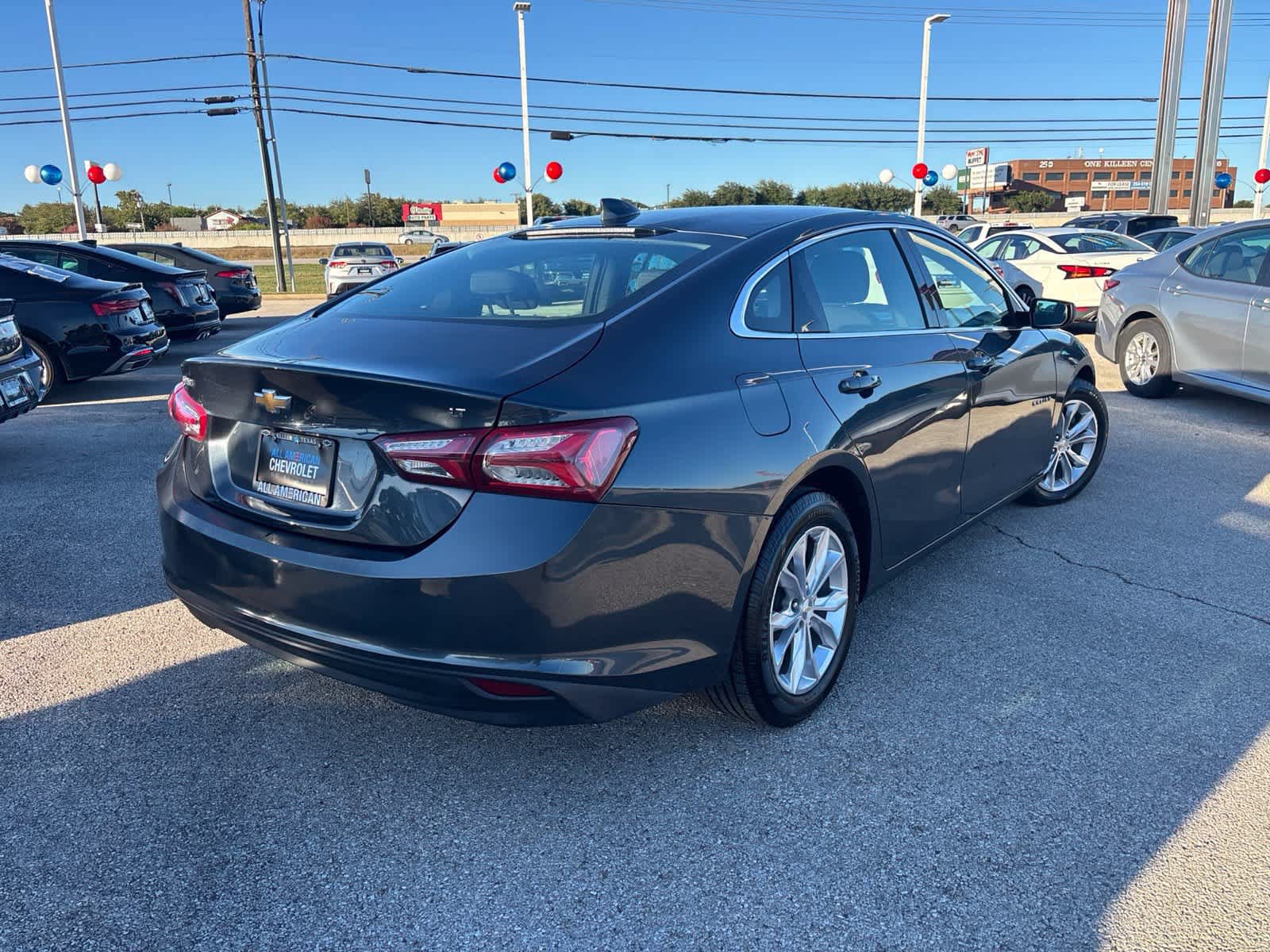 Used 2021 Chevrolet Malibu LT FWD image 5